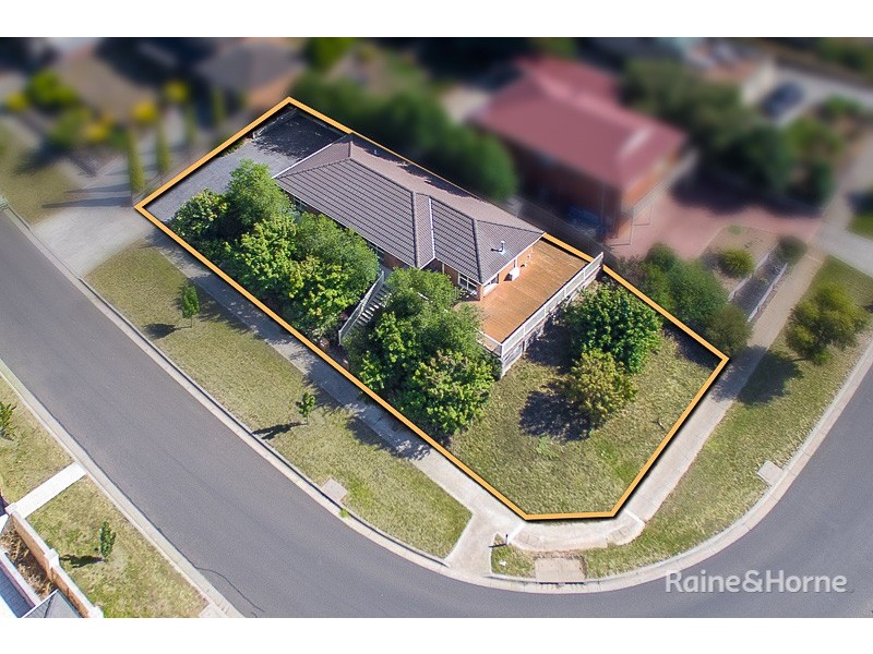 28 Backhaus Avenue, Sunbury VIC 3429