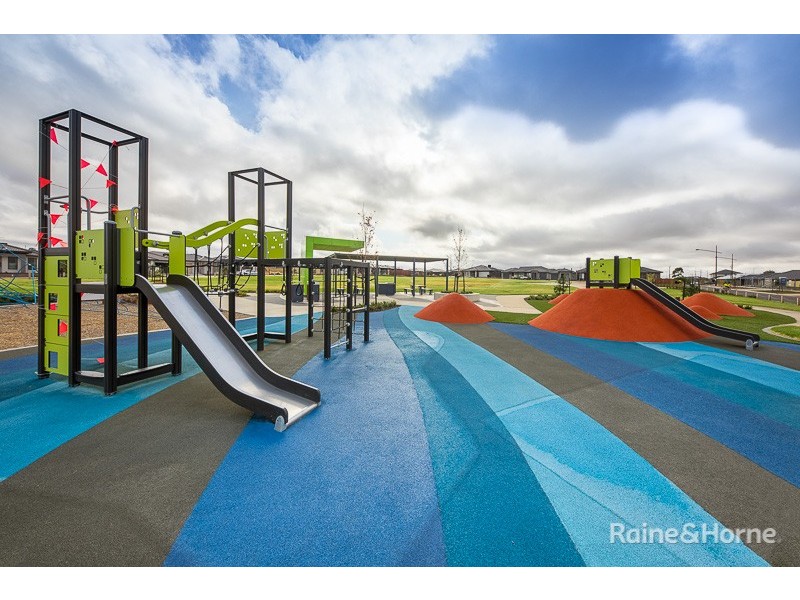 16 Showman Drive, Diggers Rest VIC 3427