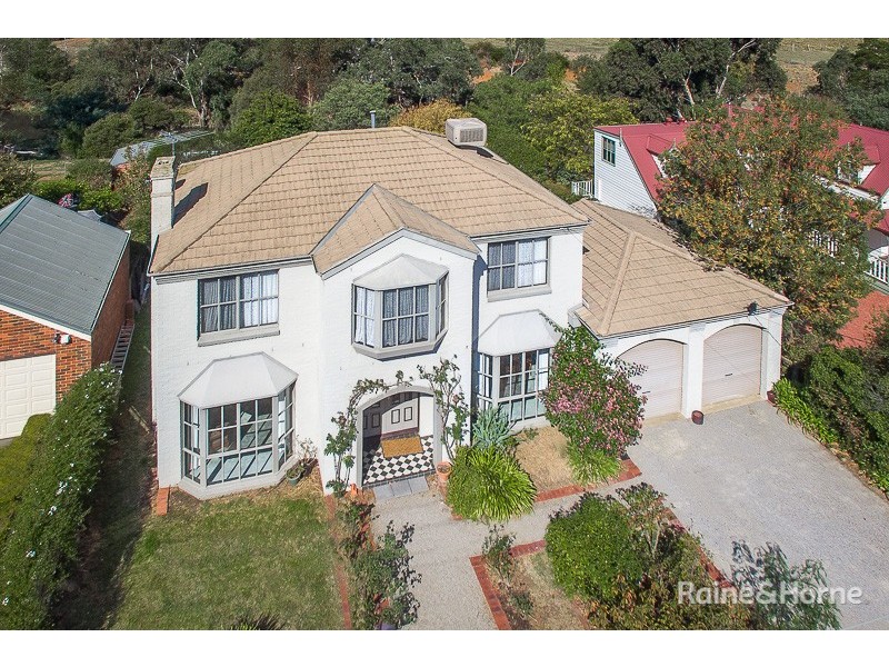 27 Powlett Street, Sunbury VIC 3429