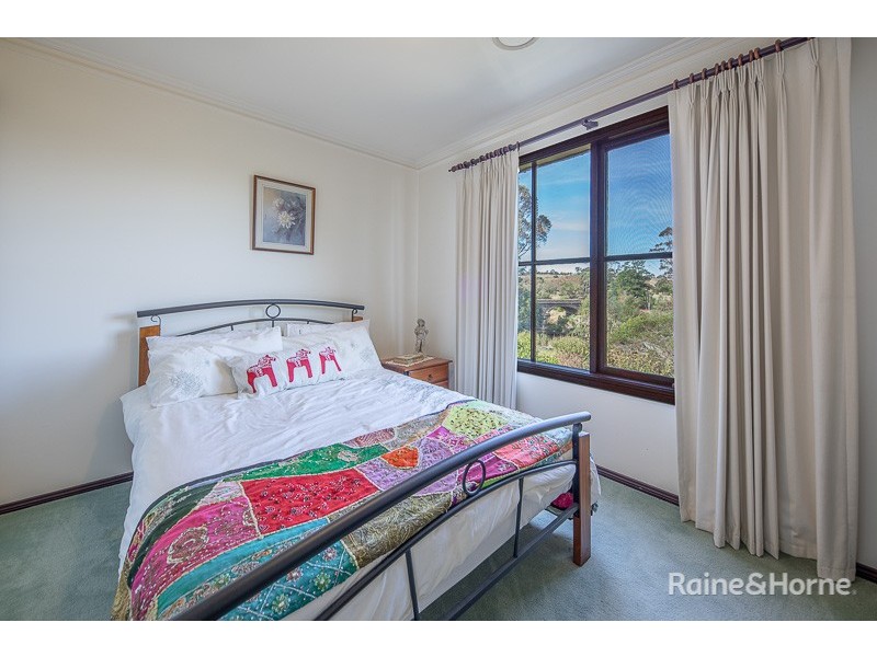 27 Powlett Street, Sunbury VIC 3429