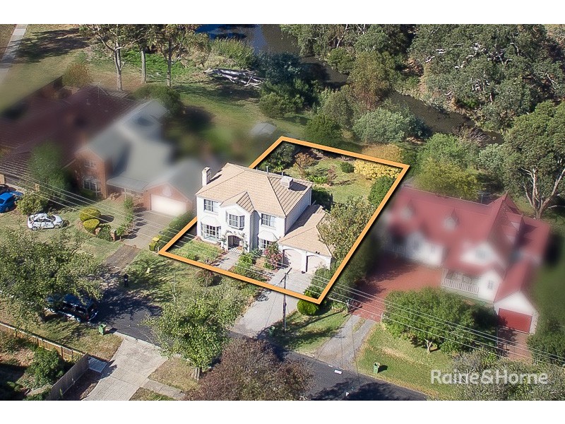 27 Powlett Street, Sunbury VIC 3429
