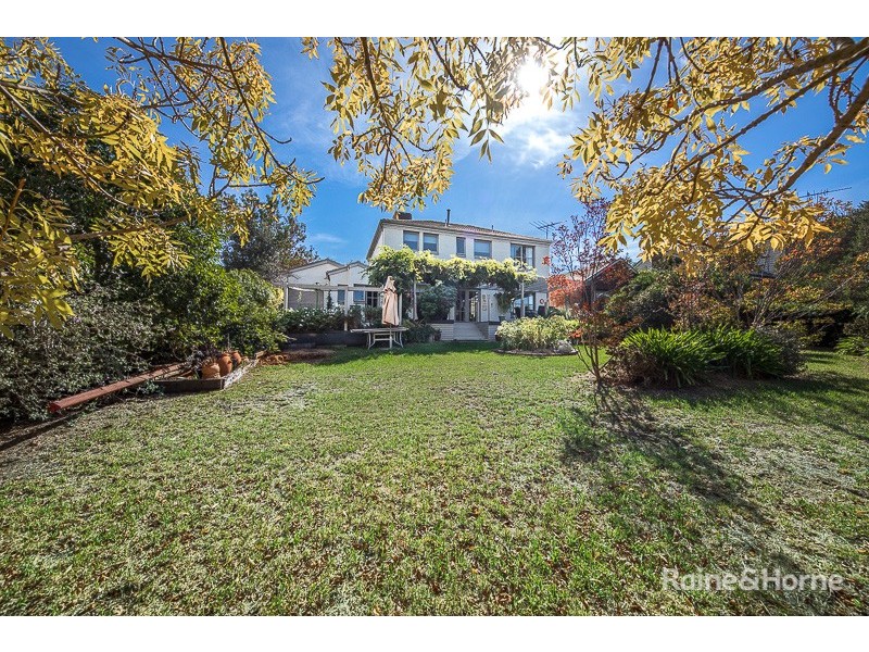 27 Powlett Street, Sunbury VIC 3429