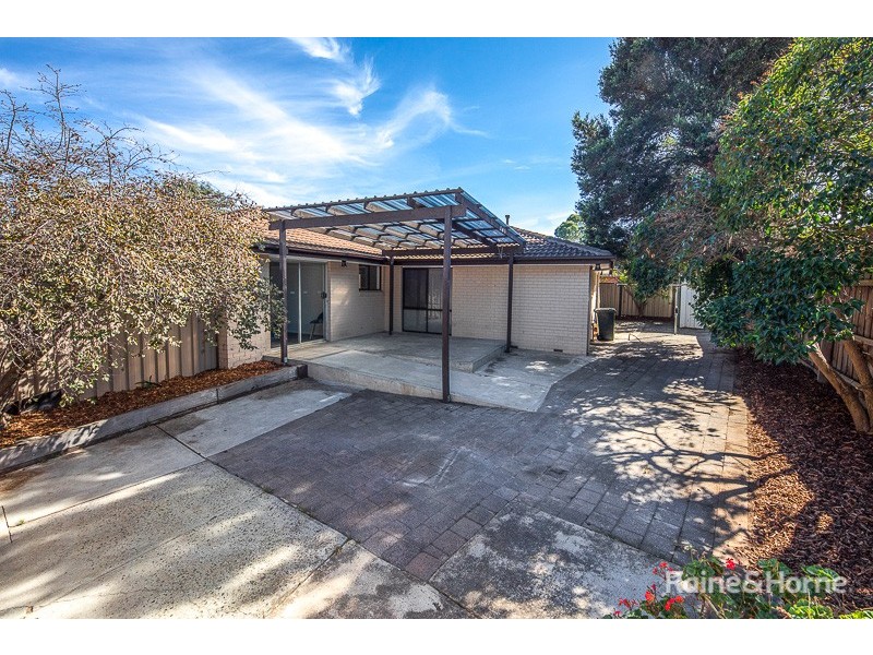 2 Buvelot Place, Sunbury VIC 3429