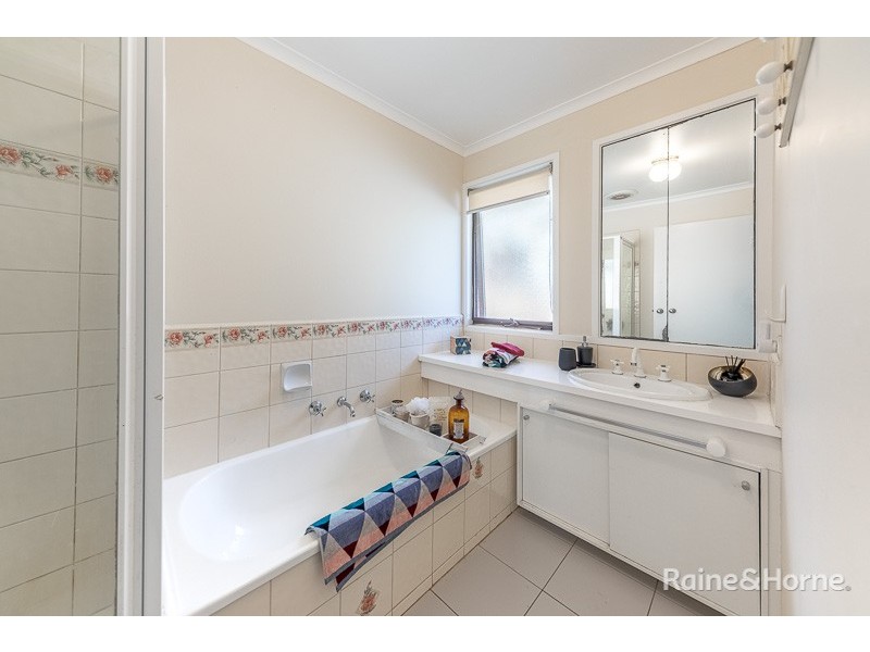 226 Elizabeth Drive, Sunbury VIC 3429