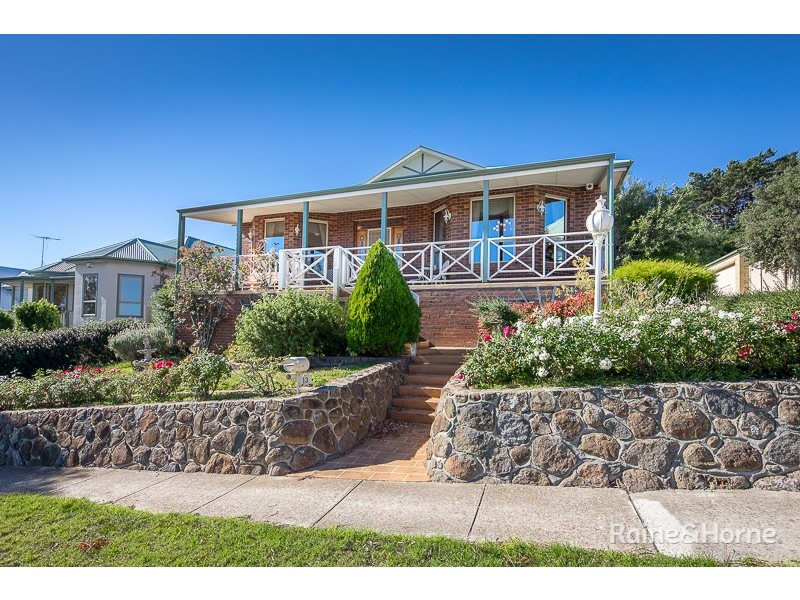 13 The Heights, Sunbury VIC 3429