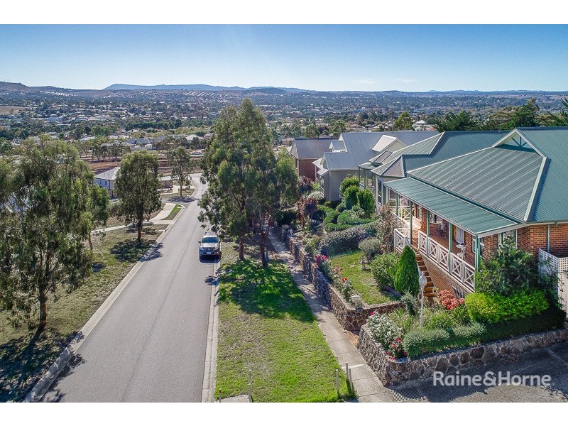 13 The Heights, Sunbury VIC 3429