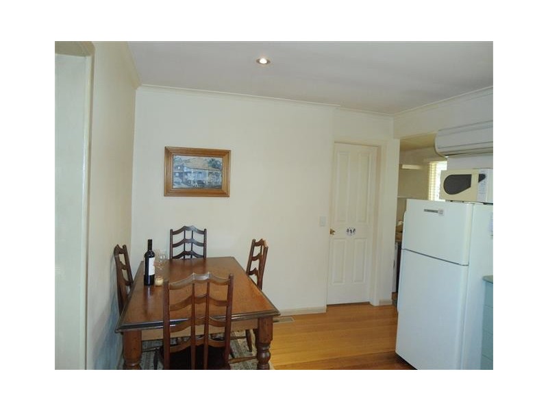 10 Batman Avenue, Sunbury VIC 3429