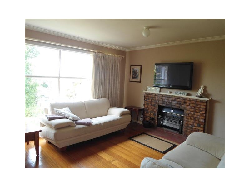 10 Batman Avenue, Sunbury VIC 3429