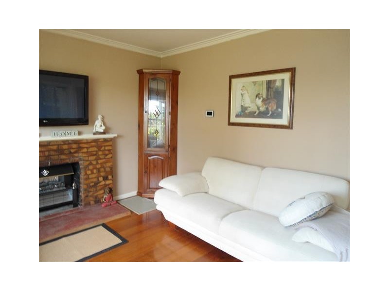 10 Batman Avenue, Sunbury VIC 3429