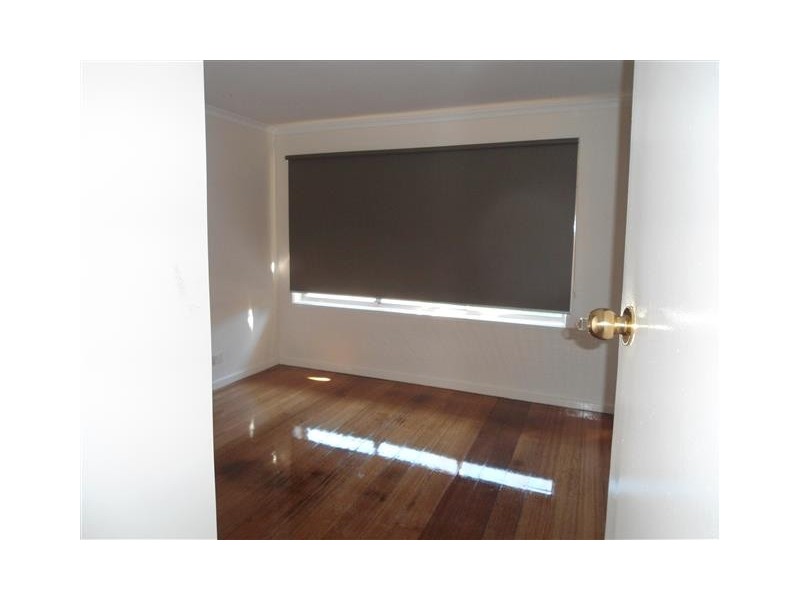 28 Lindsay Avenue, Sunbury VIC 3429