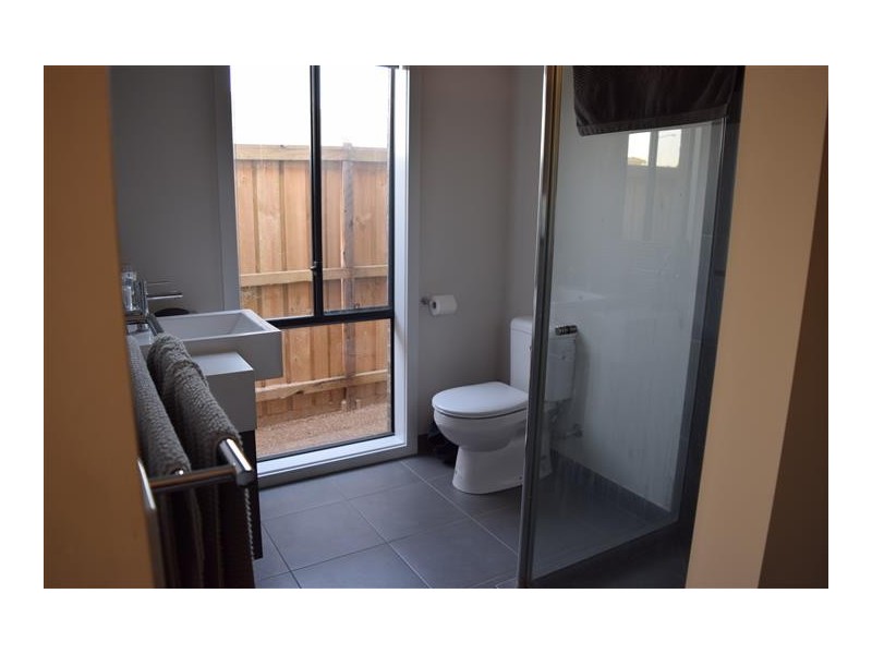 30 Fairfield Crescent, Diggers Rest VIC 3427