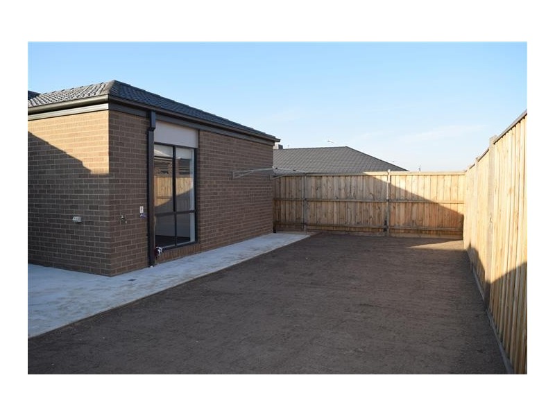 30 Fairfield Crescent, Diggers Rest VIC 3427