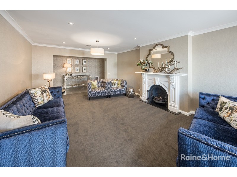 13 Keswick Rise, Sunbury VIC 3429
