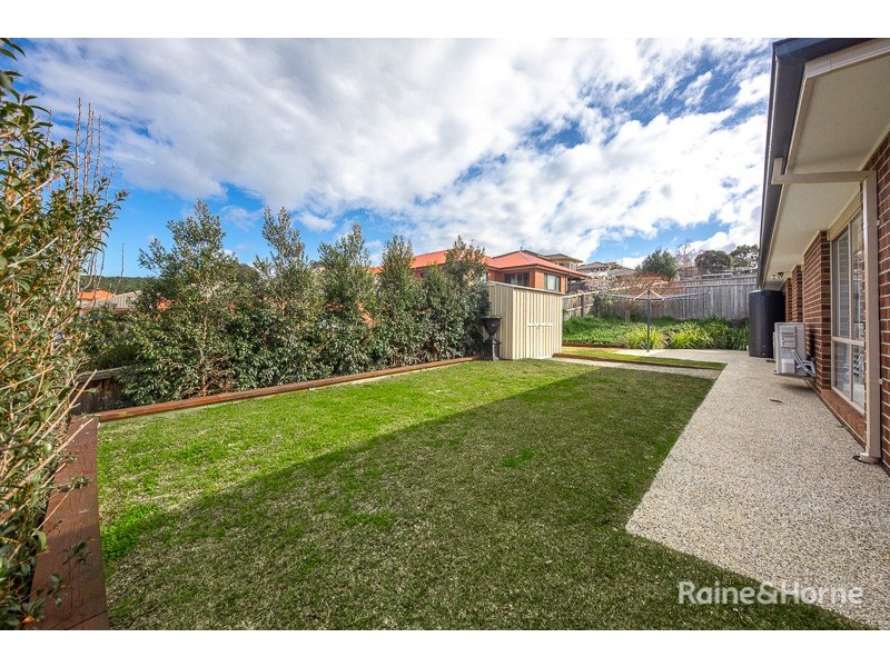 13 Keswick Rise, Sunbury VIC 3429