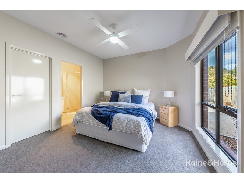 3/36 Vaughan Street, Sunbury VIC 3429