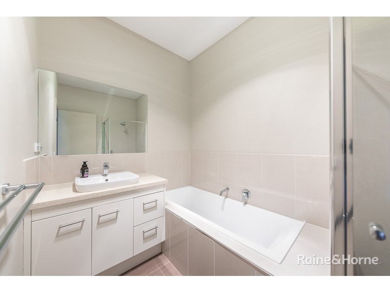 3/36 Vaughan Street, Sunbury VIC 3429