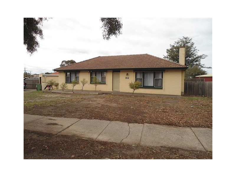 327 Elizabeth Drive, Sunbury VIC 3429