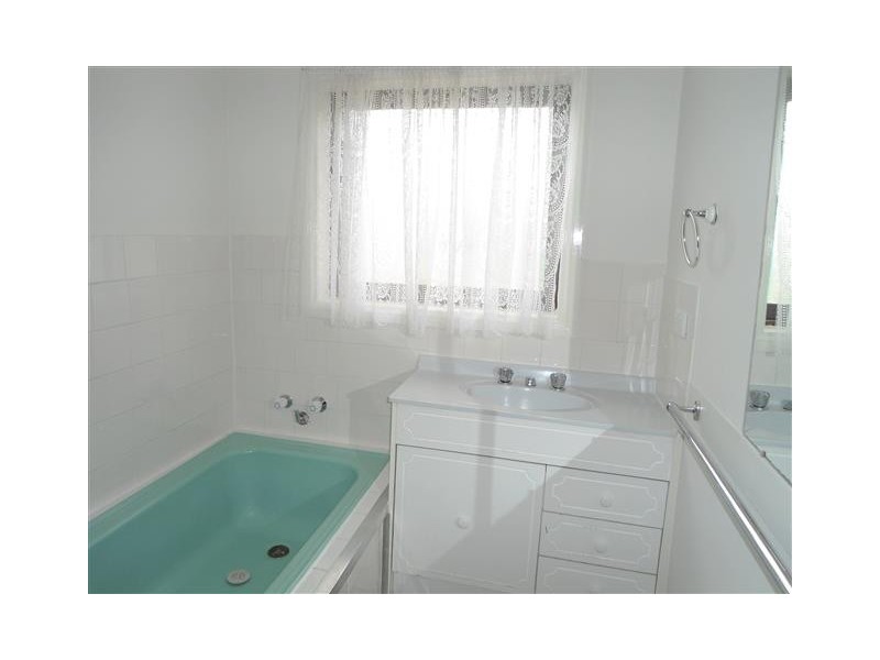 327 Elizabeth Drive, Sunbury VIC 3429