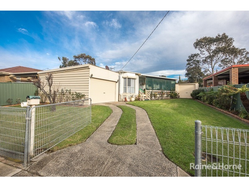 13 Buckmaster Street, Sunbury VIC 3429