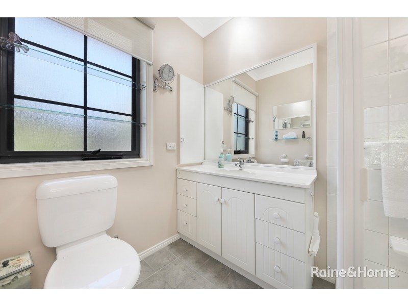 4 Slim Court, Sunbury VIC 3429