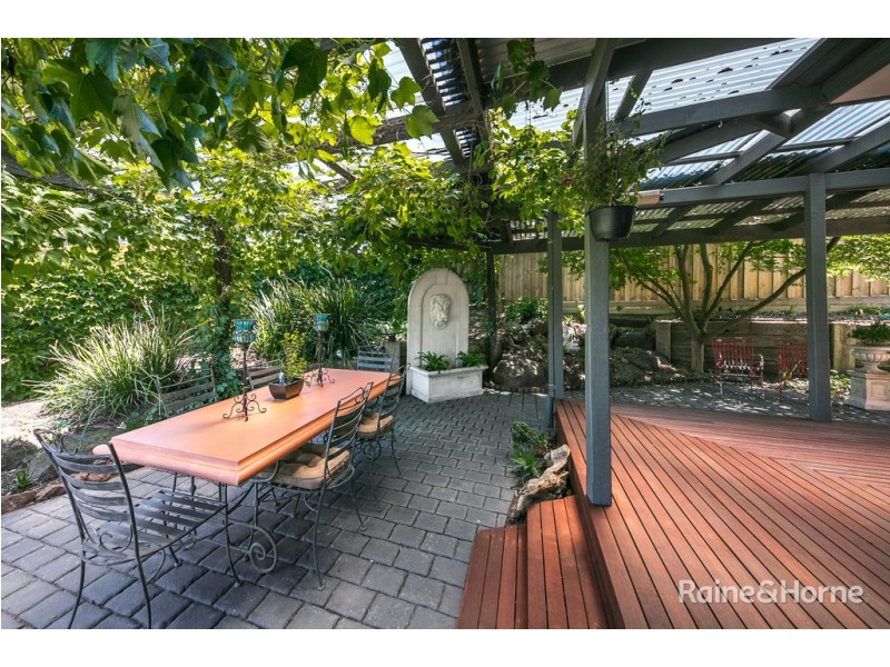 4 Slim Court, Sunbury VIC 3429