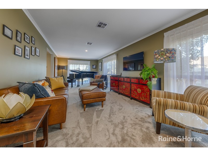 13 Tennyson Court, Sunbury VIC 3429