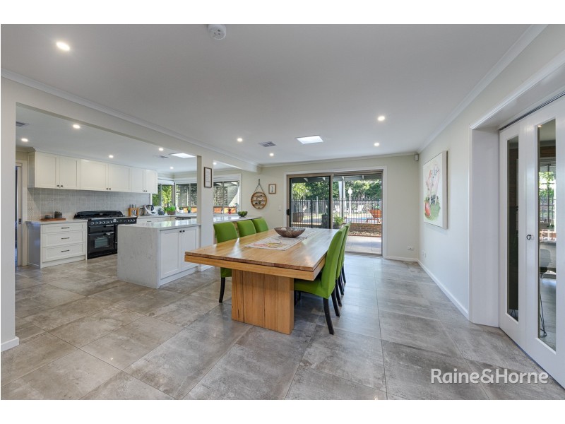 13 Tennyson Court, Sunbury VIC 3429