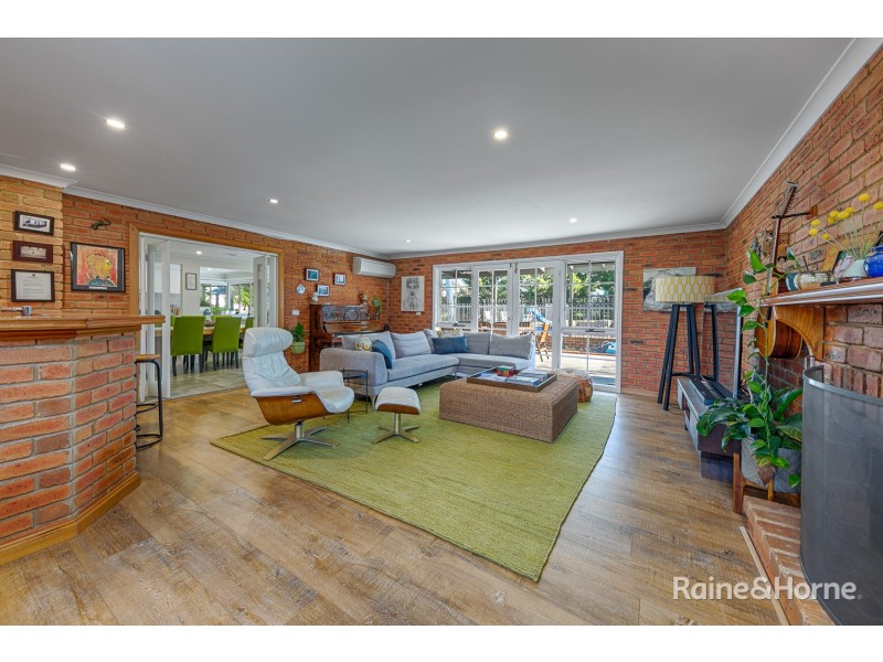 13 Tennyson Court, Sunbury VIC 3429
