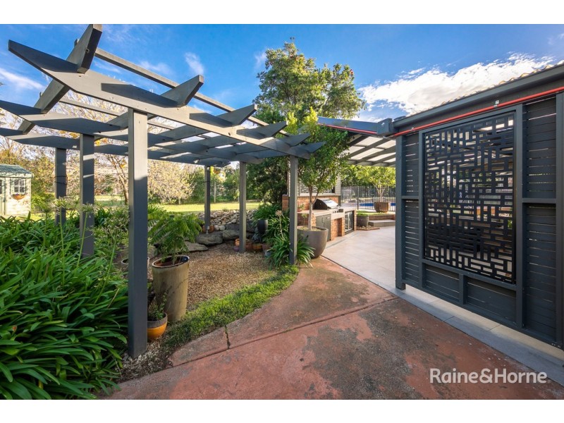 13 Tennyson Court, Sunbury VIC 3429