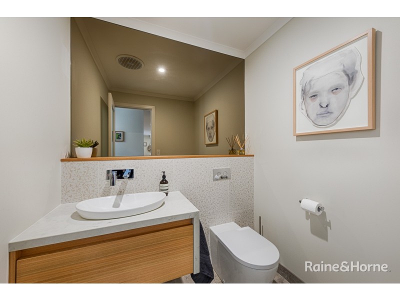 13 Tennyson Court, Sunbury VIC 3429
