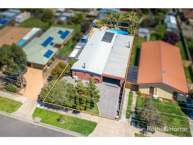 25 Calder Highway, Diggers Rest VIC 3427