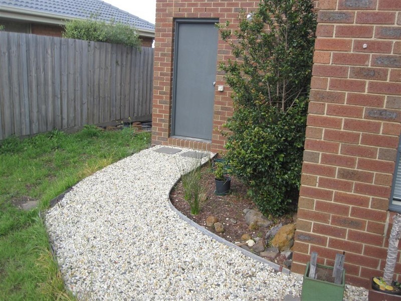 8 SWEEP COURT, Sunbury VIC 3429