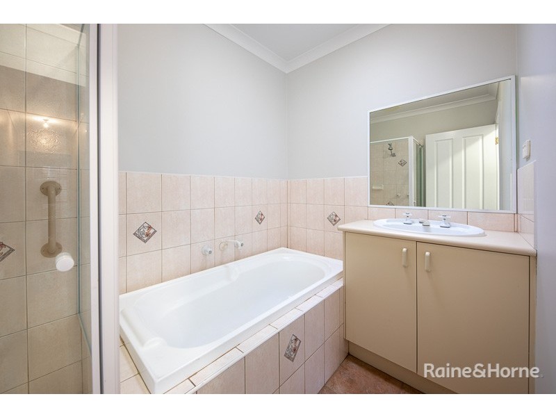 1/78 Gap Road, Sunbury VIC 3429