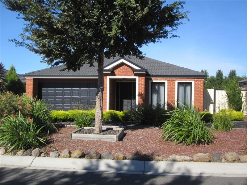 7  YARDLEY STREET, Sunbury VIC 3429