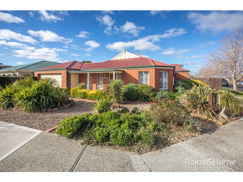 75 Cover drive, Sunbury VIC 3429
