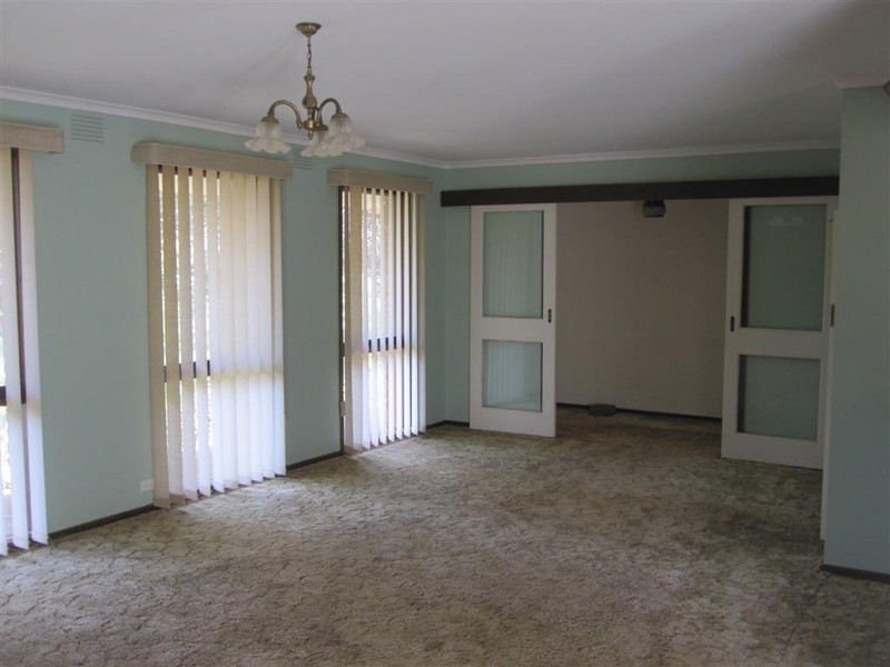 10 BUCKLEY ROAD, Diggers Rest VIC 3427