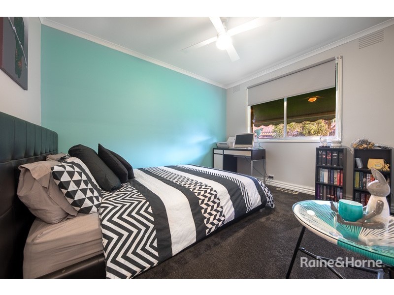 7 Gill Place, Sunbury VIC 3429