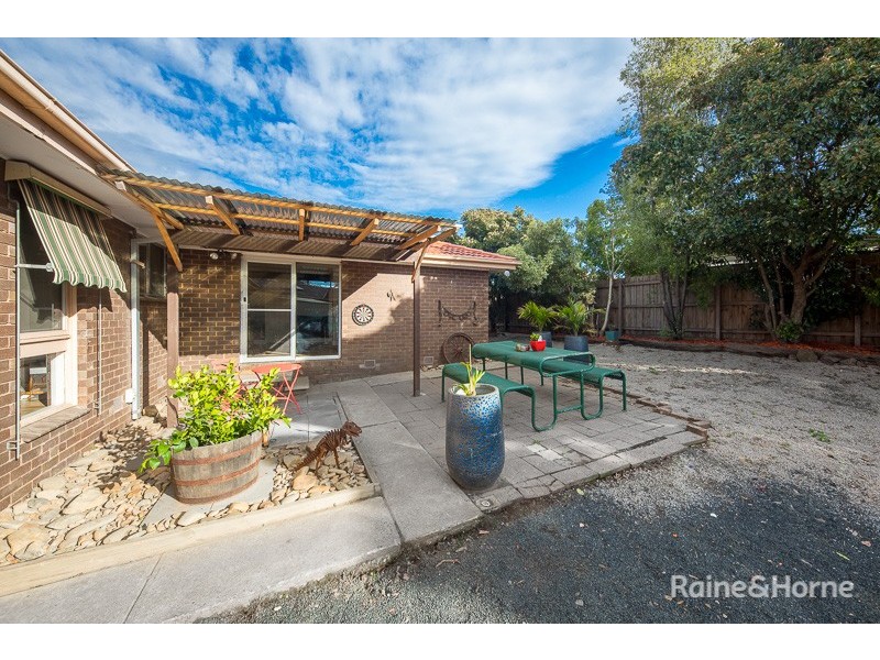 7 Gill Place, Sunbury VIC 3429