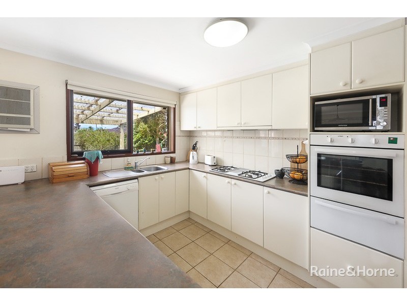 49 Darbyshire Street, Sunbury VIC 3429