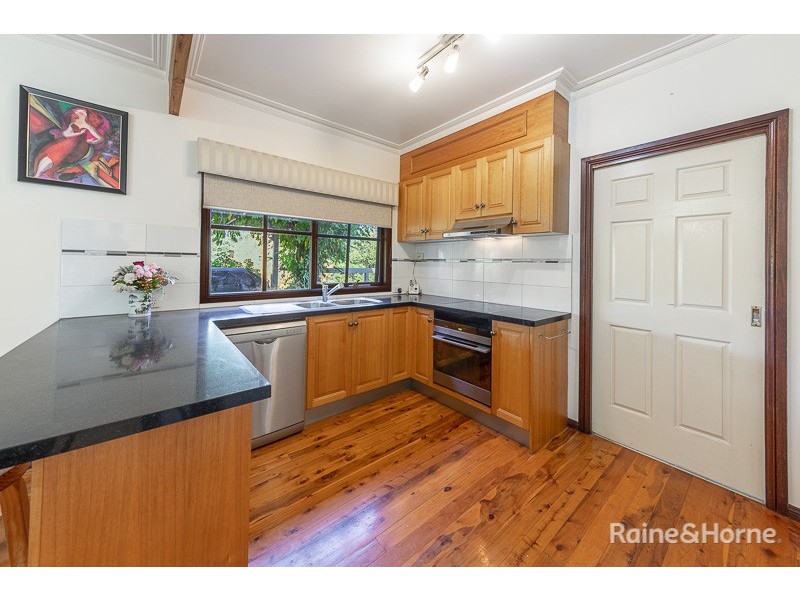 27 Powlett Street, Sunbury VIC 3429
