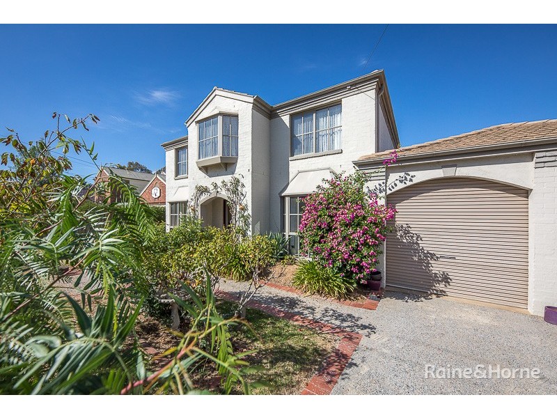 27 Powlett Street, Sunbury VIC 3429