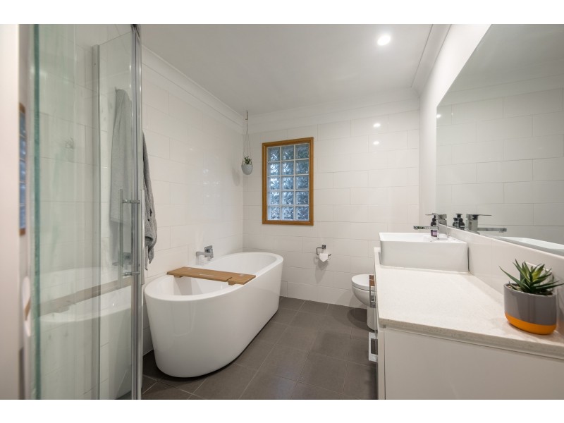 4 O’Malley Court, Sunbury VIC 3429