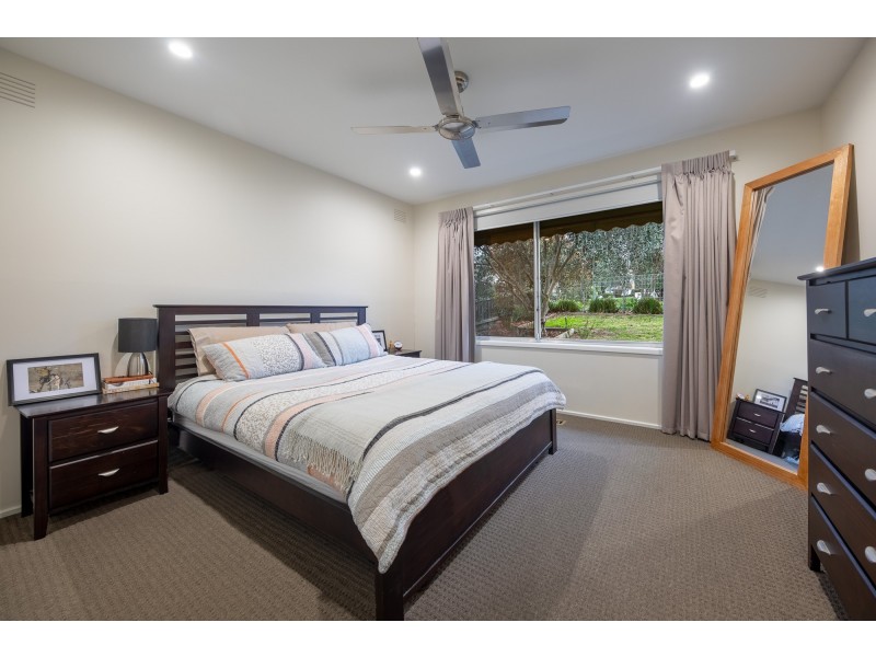 4 O’Malley Court, Sunbury VIC 3429