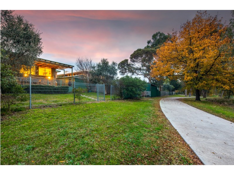 4 O’Malley Court, Sunbury VIC 3429