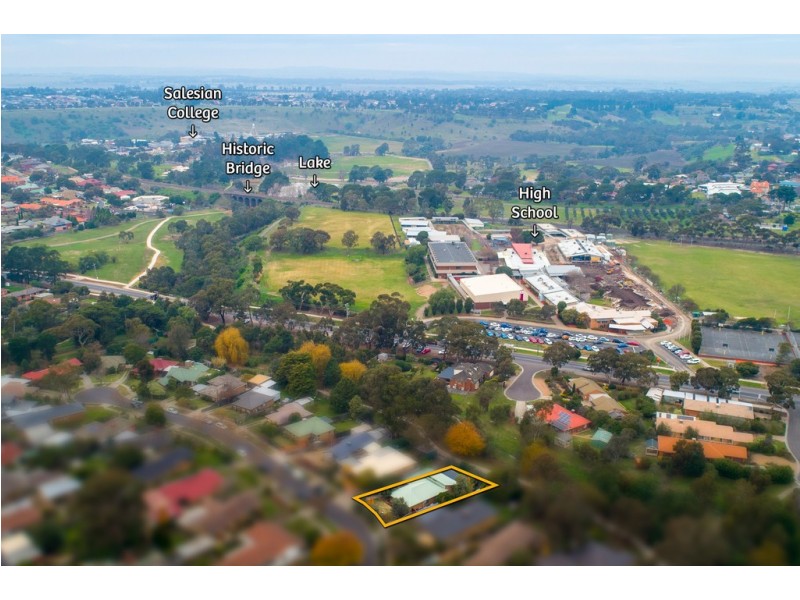 4 O’Malley Court, Sunbury VIC 3429