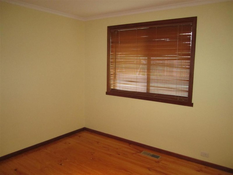 96  MITCHELL CRESCENT WEST, Meadow Heights VIC 3048
