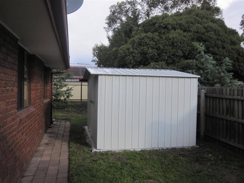 1  LEARMONTH STREET, Sunbury VIC 3429
