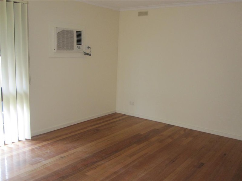 68 KEITH AVENUE, Sunbury VIC 3429