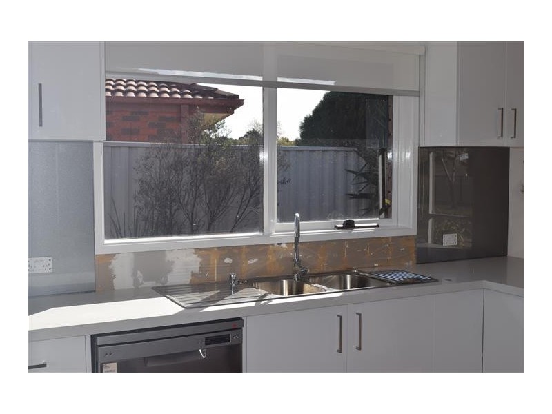 10 Backhaus Avenue, Sunbury VIC 3429