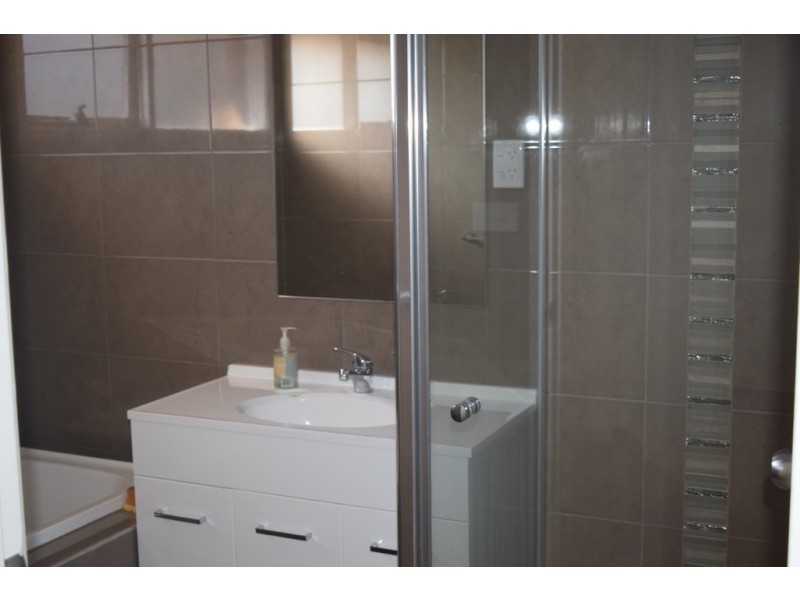 10 Backhaus Avenue, Sunbury VIC 3429